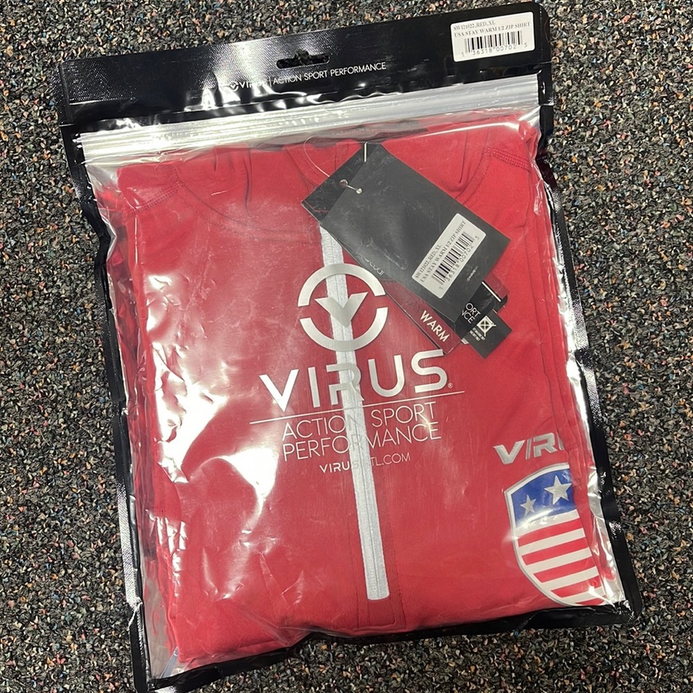 Virus Intl USA Stay Warm 1/2 zip Unisex XL workout gear